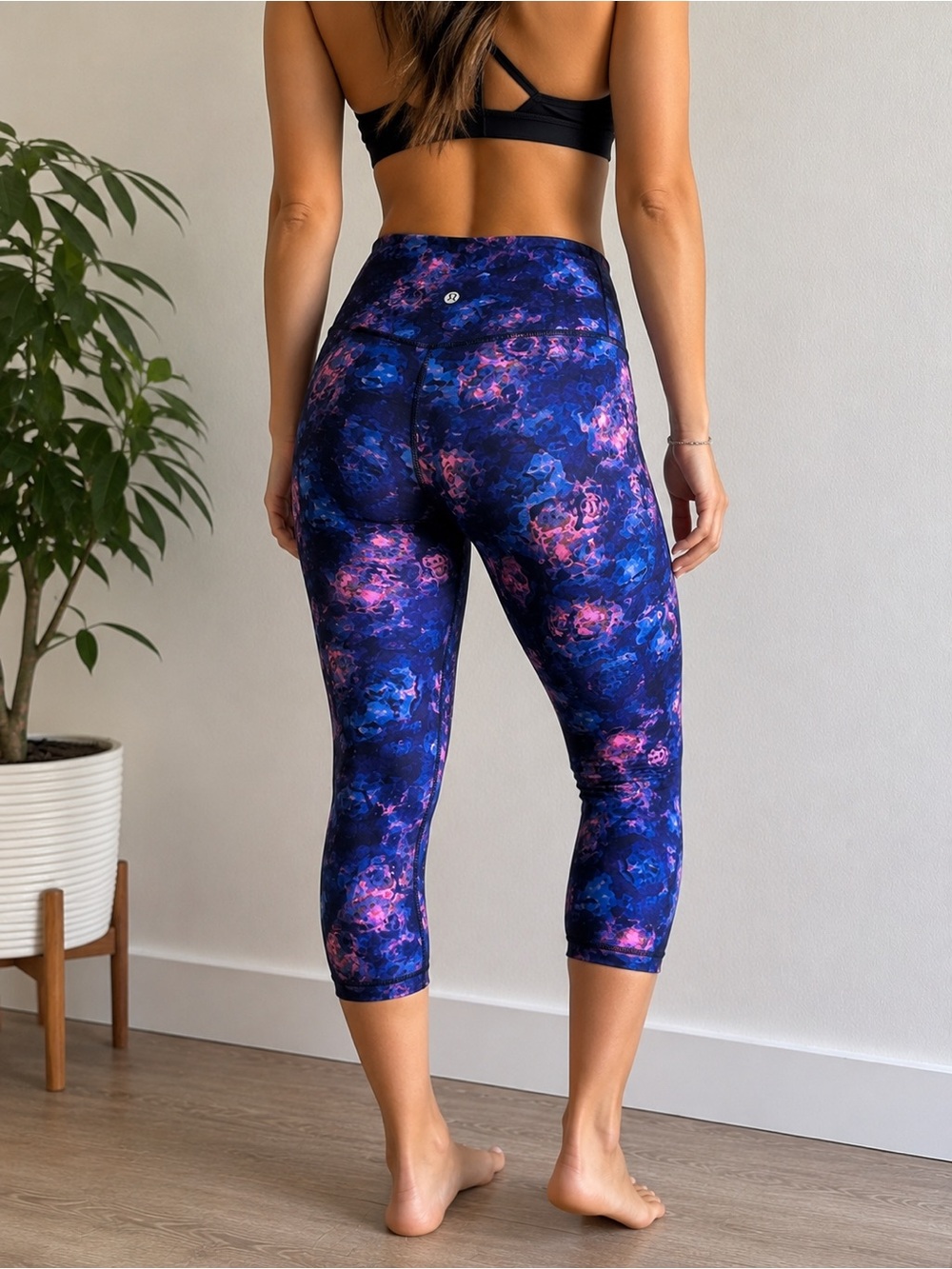 Lululemon Floral Blue Pink Cropped Leggings